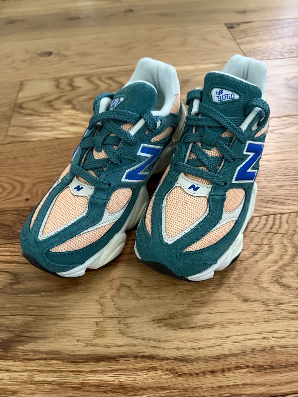 NWT New Balance 9060 Teal Peach Blue Sneakers Kids Size 2 No Box